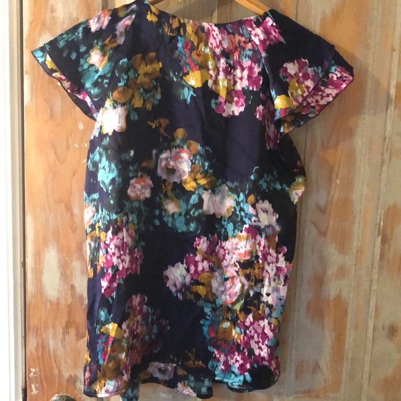 Floral Flutter Sleeve Blouse Size Small - Picture 3 of 6